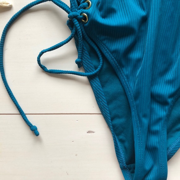 💘NWOT!! California Waves Ribbed Tie Swimsuit - Picture 4 of 8